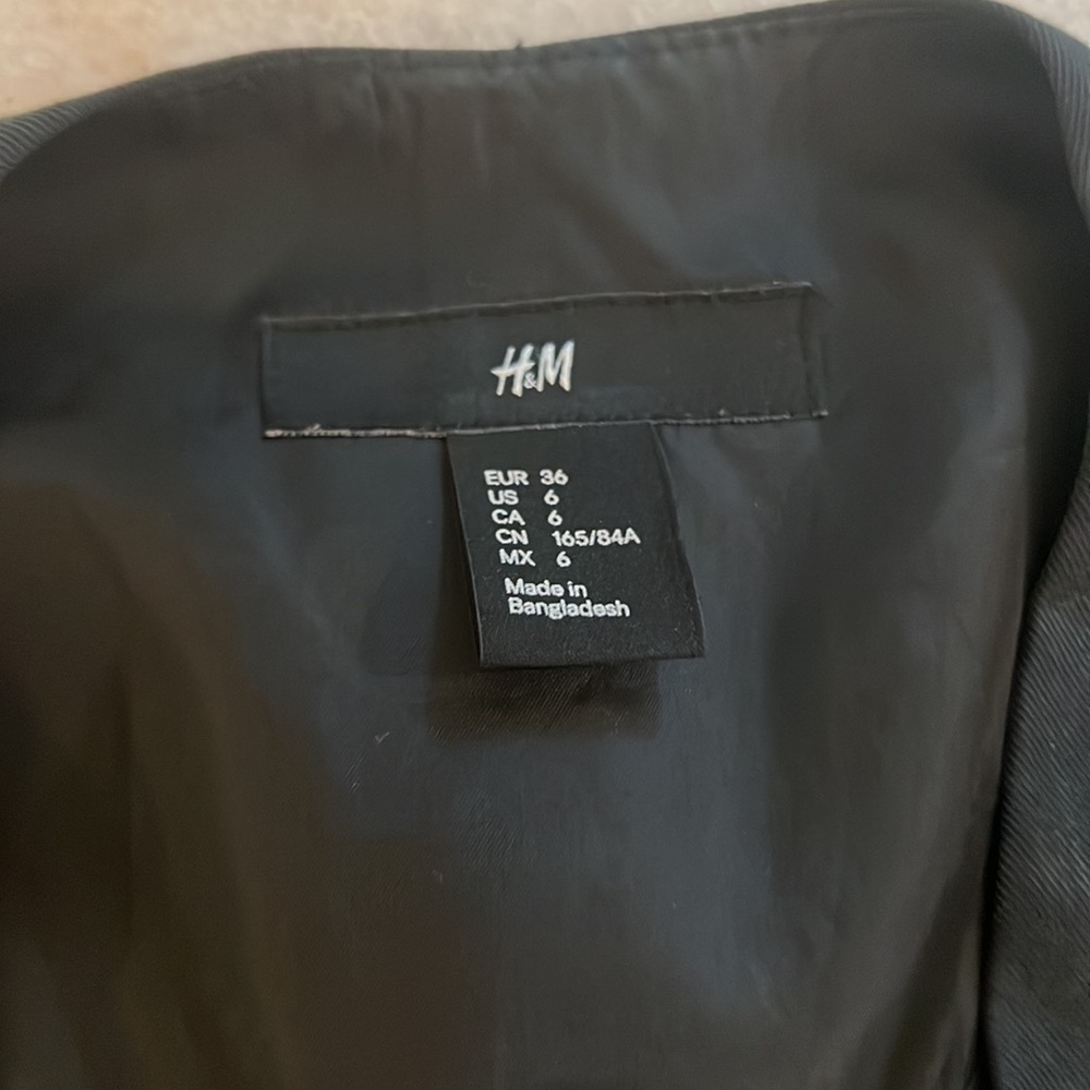 H&M Blazer - Picture 2 of 2